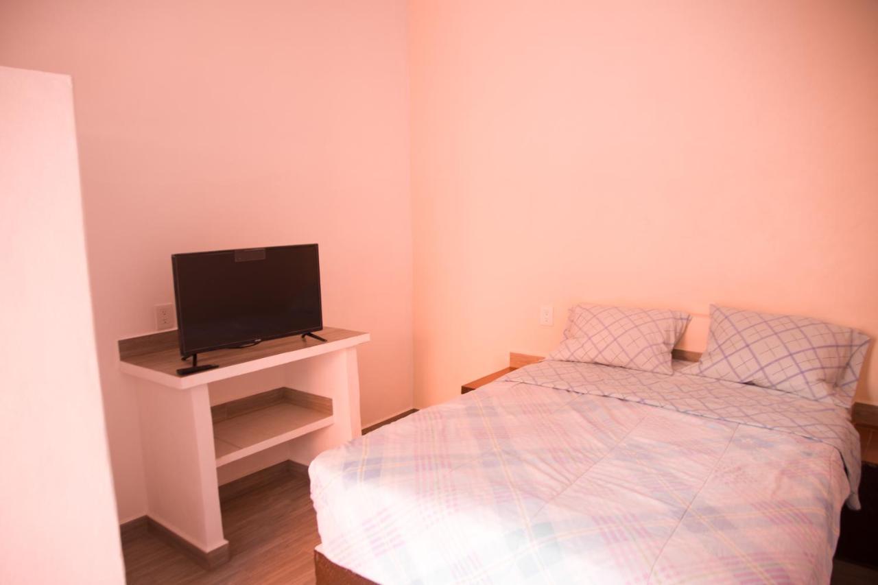 קרטרו Hotel Cuauhtemoc מראה חיצוני תמונה