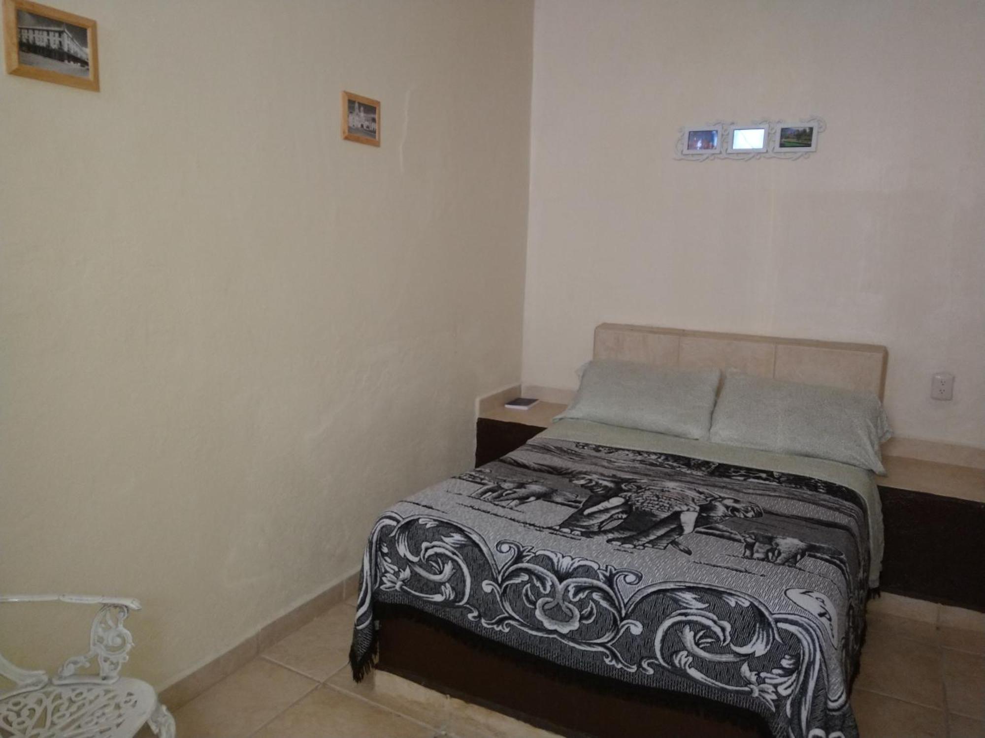 קרטרו Hotel Cuauhtemoc מראה חיצוני תמונה