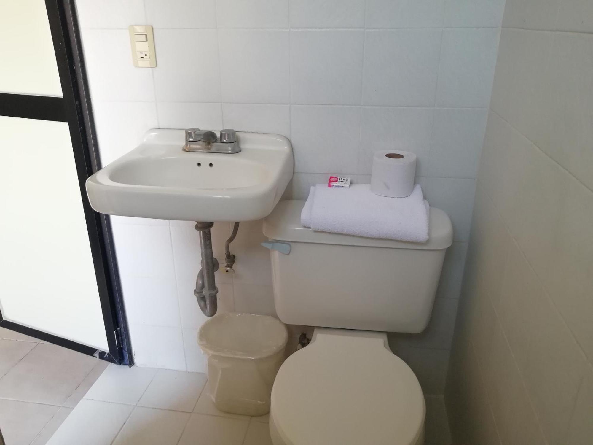 קרטרו Hotel Cuauhtemoc חדר תמונה
